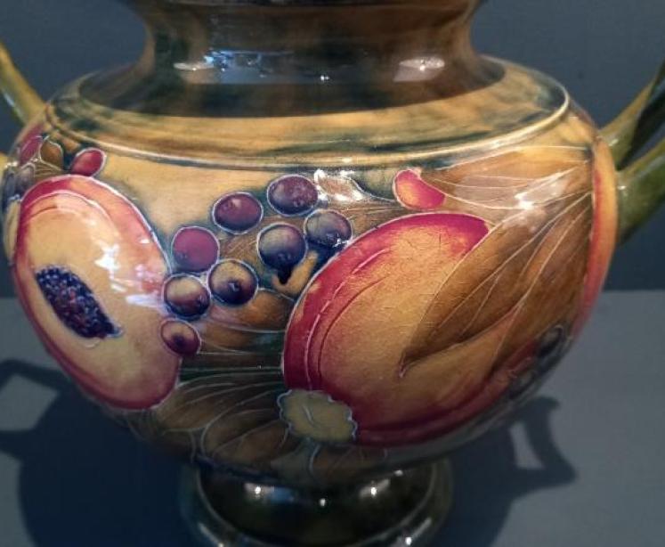 Antique Moorcroft Twin Handled Pomegranate Vase  - Image 3