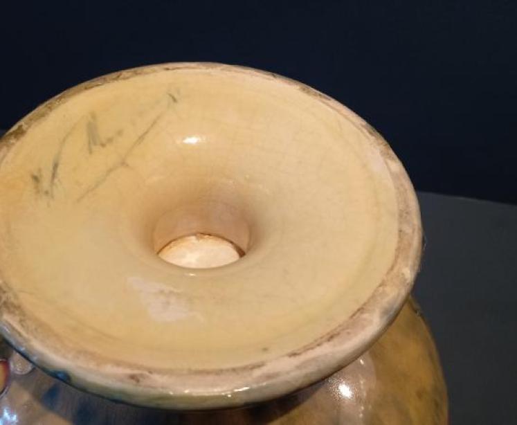 Antique Moorcroft Twin Handled Pomegranate Vase  - Image 6