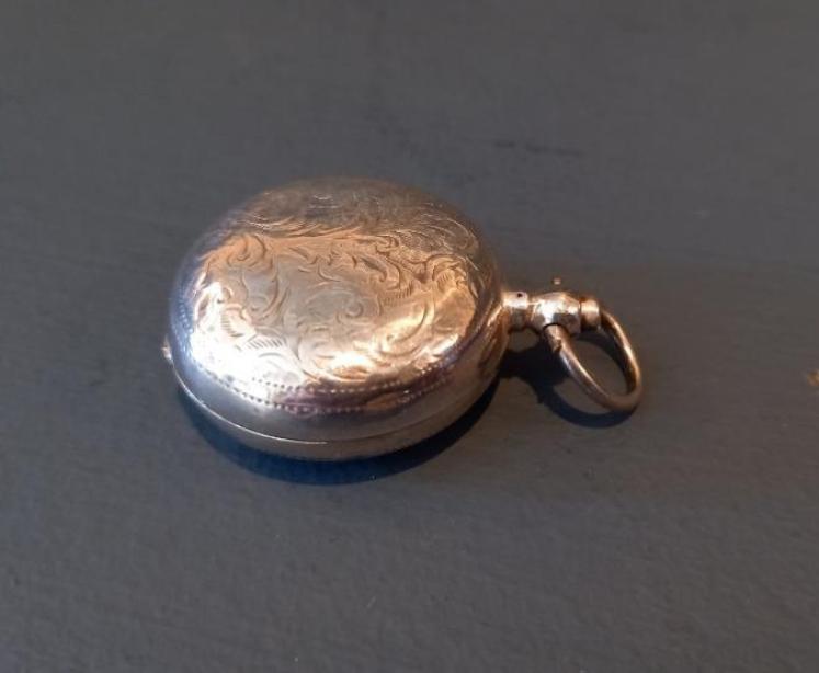 George V period Silver Engraved Sovereign Holder Case - Image 4