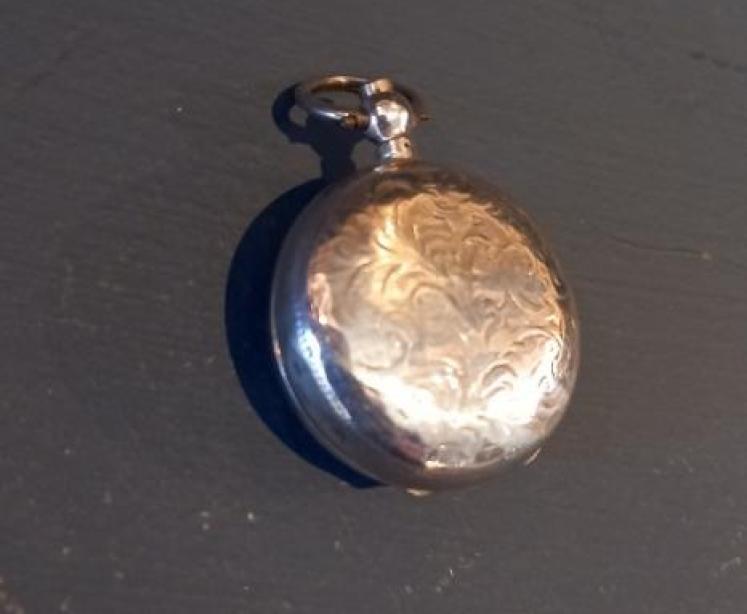 George V period Silver Engraved Sovereign Holder Case - Image 6