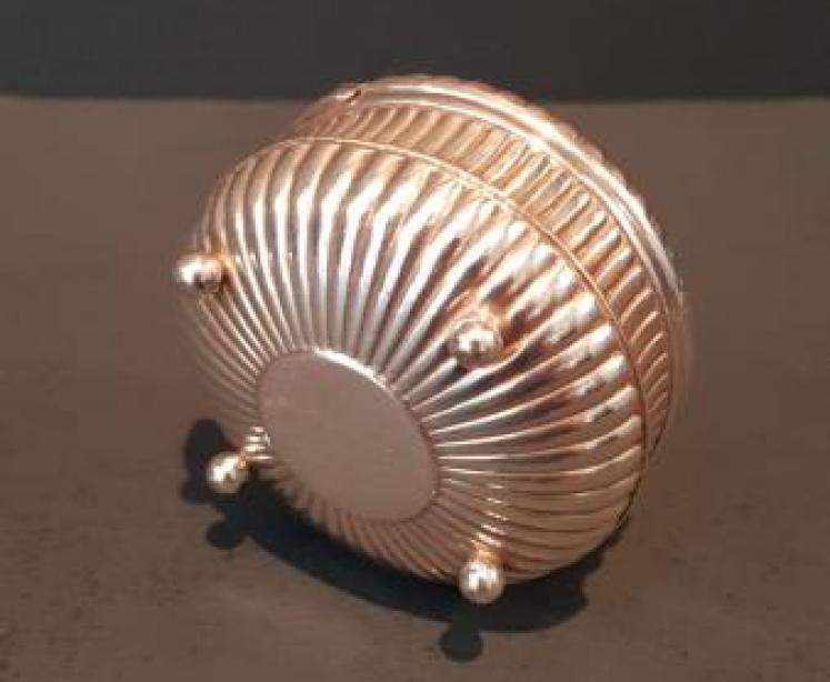 Superb Cast Silver Travelling Ink Well - Image 3