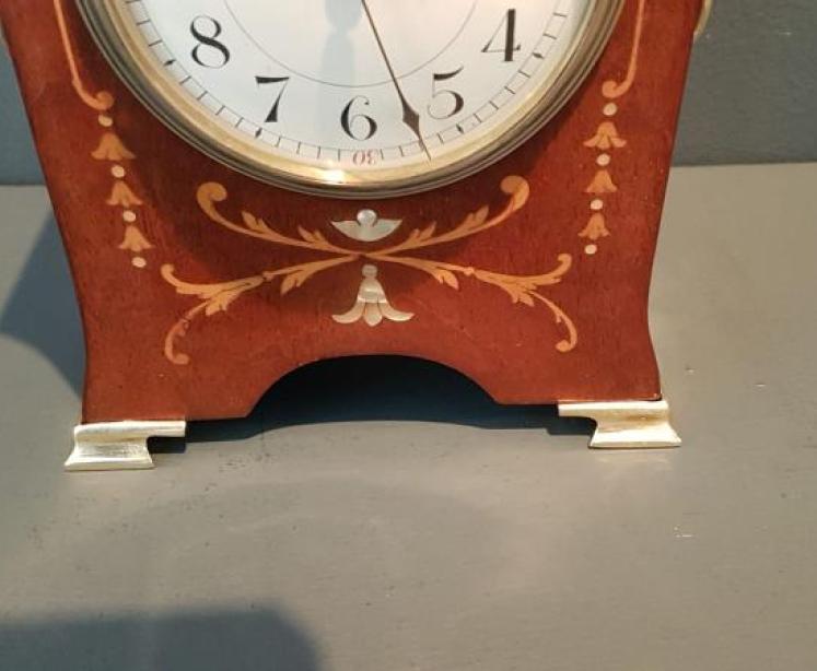 Fine Quality Flared Side Inlaid Mantel Clock - Image 6