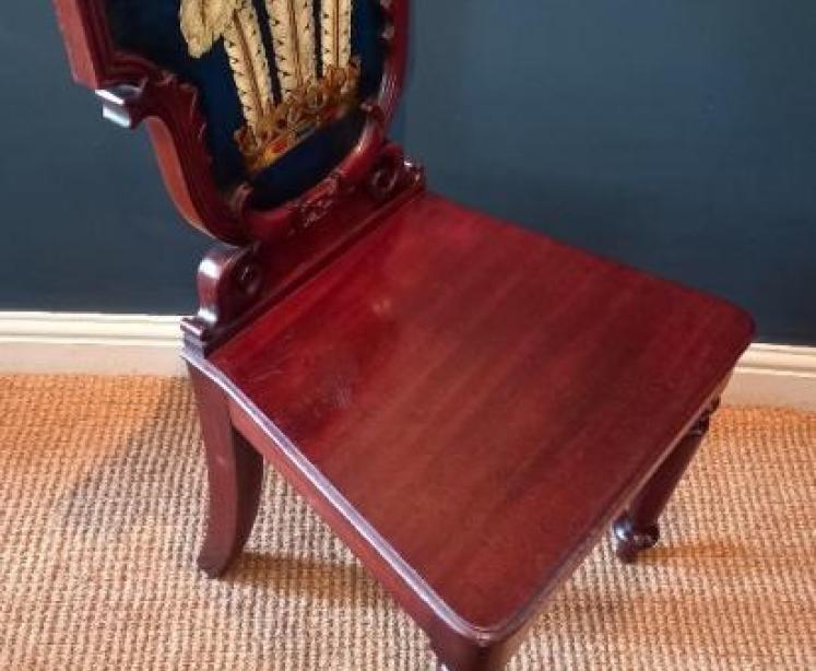 Early Victorian Country House Hall Chair - Image 7