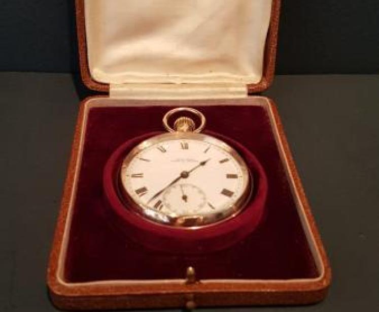 George V 9ct Chester Gold Pocket Watch - Image 1