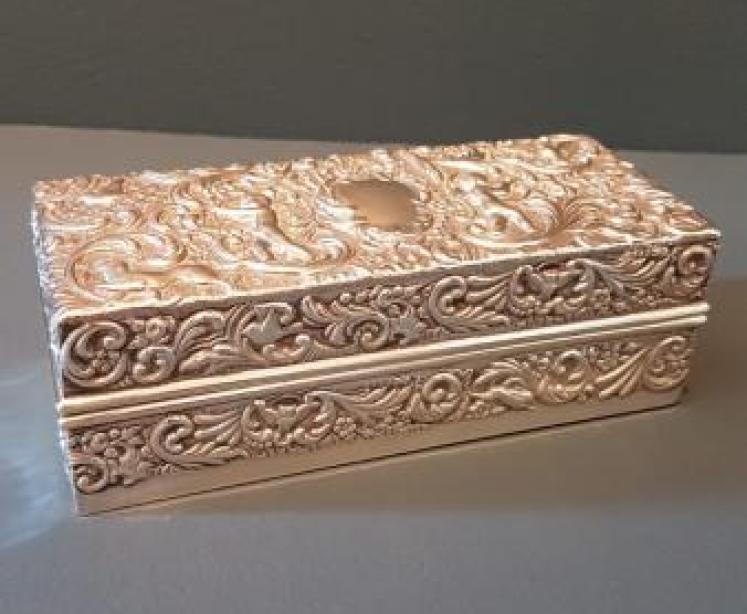 Edwardian Goldsmiths and Silversmiths Silver Box - Image 7