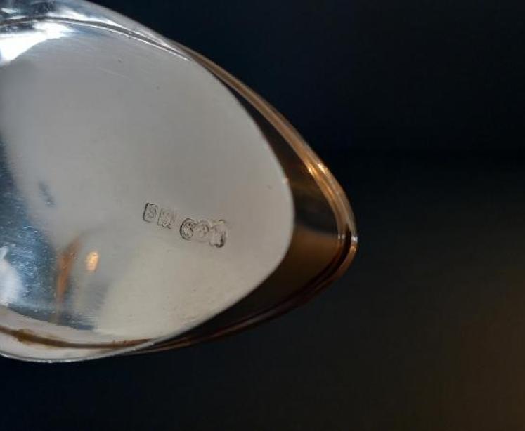 George V Period Silver Oval Dished Top Tea Caddy - Image 6