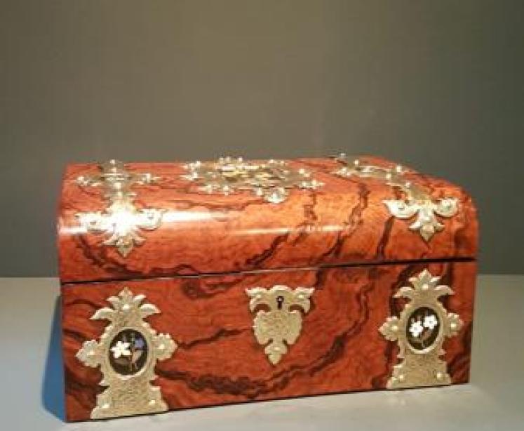 Outstanding Quality Victorian Jewellery Box - Image 1