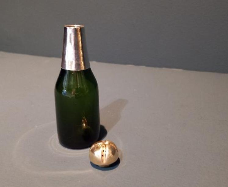 19th Century Silver & Gilt Wine Bottle Pounce Pot - Image 5