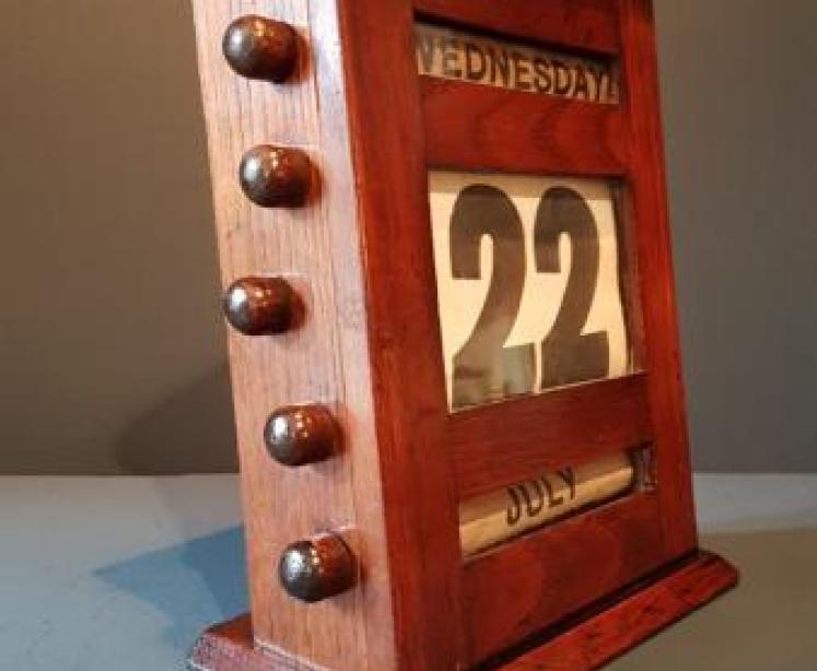 Superior Quality Slanted Desk Calendar - Image 6