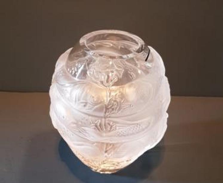 Lalique Tarpon Fish Vase - Image 6