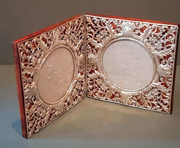 Superb Victorian Silver Double Photo Frame - Image 4
