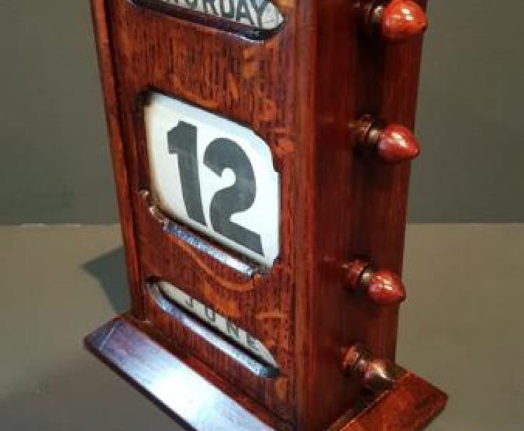 Late Victorian Solid Oak Perpetual Desk Calendar - Image 5