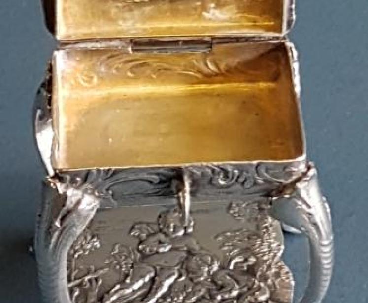 Victorian Silver Miniature Table Stamp Box - Image 3
