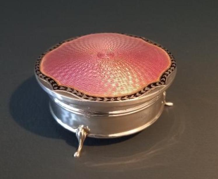 George V Period Silver & Pink Enamel Ring Box - Image 1