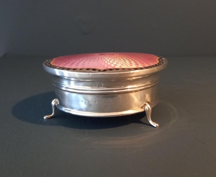 George V Period Silver & Pink Enamel Ring Box - Image 4