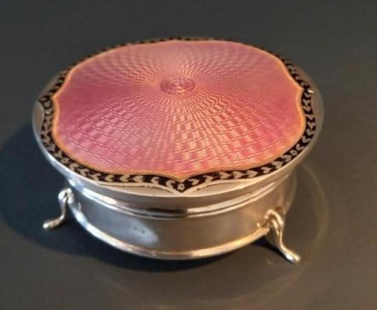 George V Period Silver & Pink Enamel Ring Box - Image 7