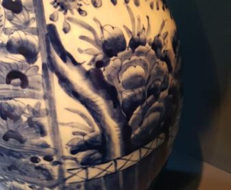 Victorian Chinese Export Vase - Image 4