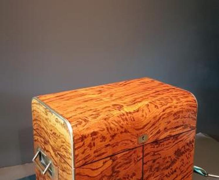 Outstanding Victorian Tantalus Box - Image 3