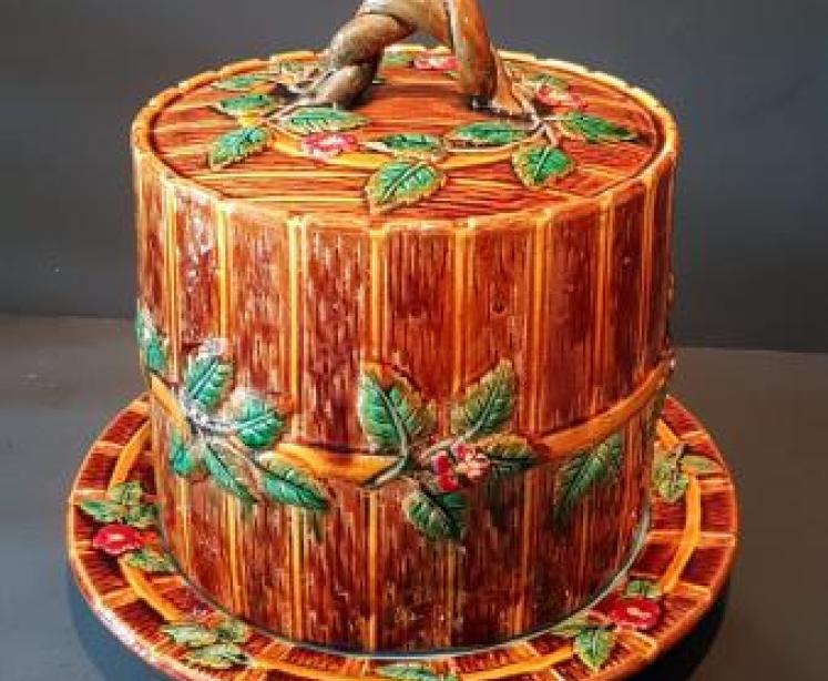 Large Victorian Majolica Cheese Dish - Image 1