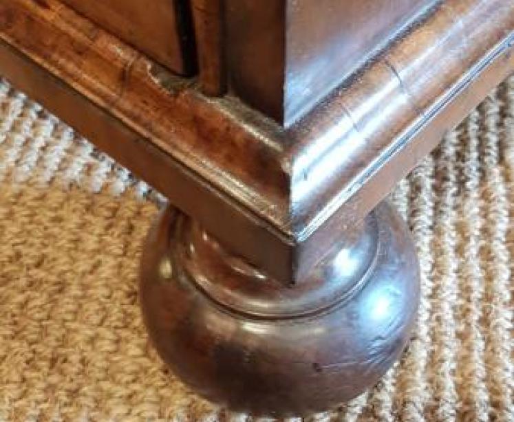 George I Walnut Chest of Drawers - Image 5