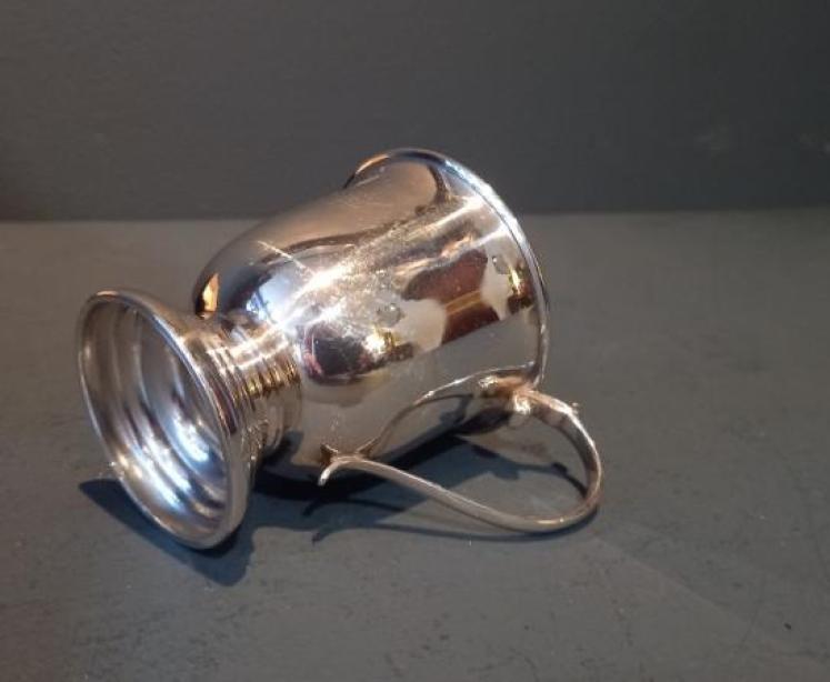 George V Period Silver Christening Mug in Presentation Case - Image 4