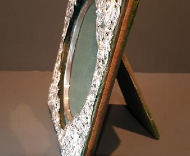 Decorative Victorian Silver Photo Frame - Image 2