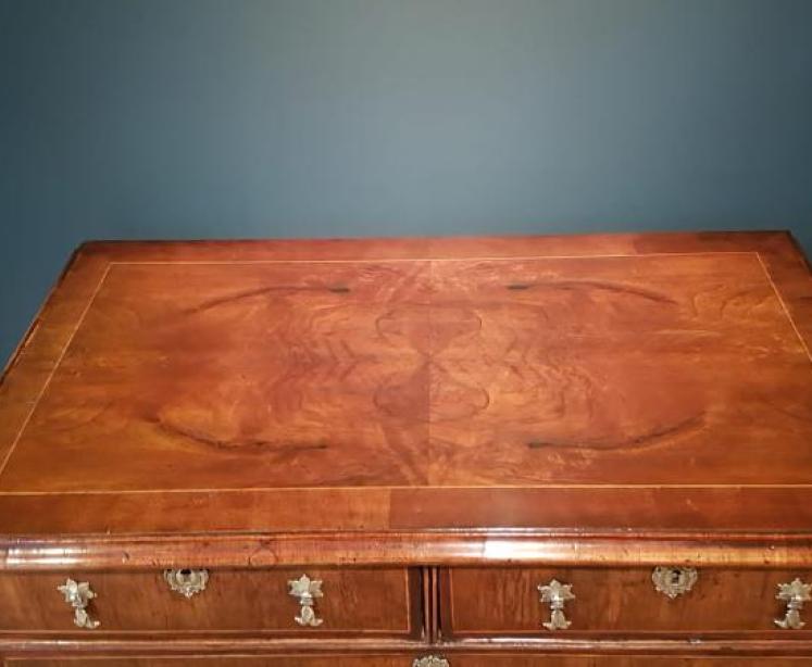 George I Walnut Chest of Drawers - Image 2