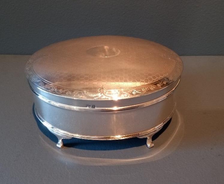 Fine George V Period Silver Engine Turned Jewellery Casket - Image 1