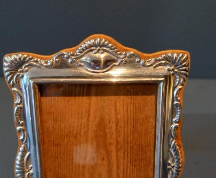 Antique Decorative Shaped Photo Frame - Image 3