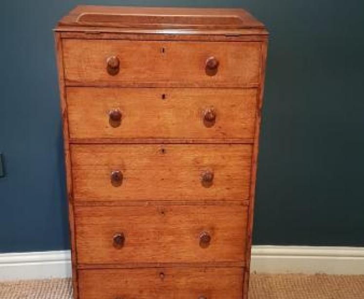 Victorian Oak Gillow 5 Drawer Chest - Image 1