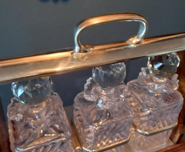 Superb Victorian Three Bottle Tilting Tantalus - Image 5