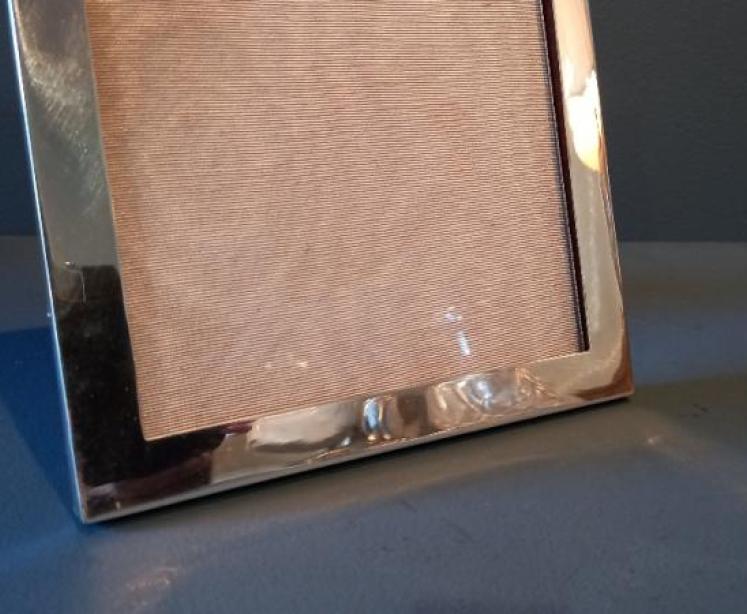 George V Period Silver Plain Surround Photo Frame - Image 4
