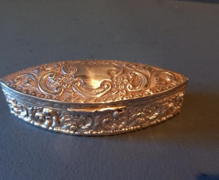 Edwardian Silver Lozenge Shaped Table Box - Image 2