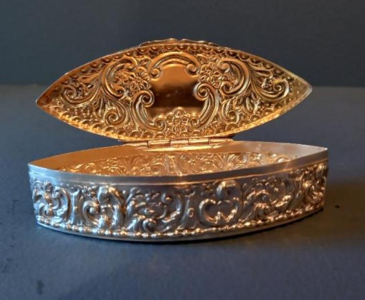 Edwardian Silver Lozenge Shaped Table Box - Image 6