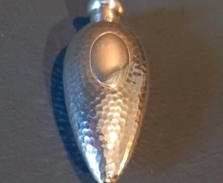 Antique Silver Planished Travelling Scent - Image 3