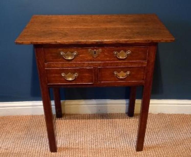 Small George III Period Oak Side Table - Image 1