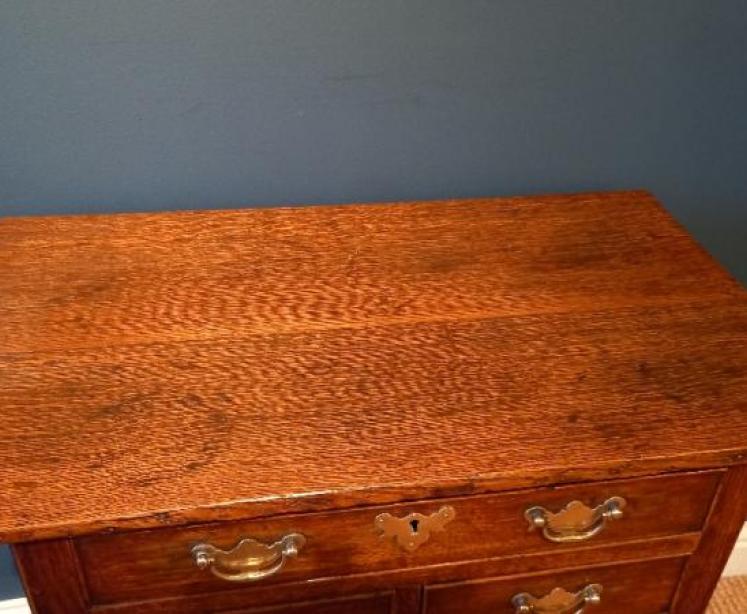 Small George III Period Oak Side Table - Image 3