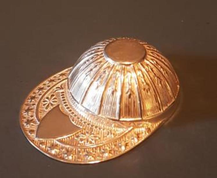 Silver Jockeys Cap Caddy Spoon - Image 1