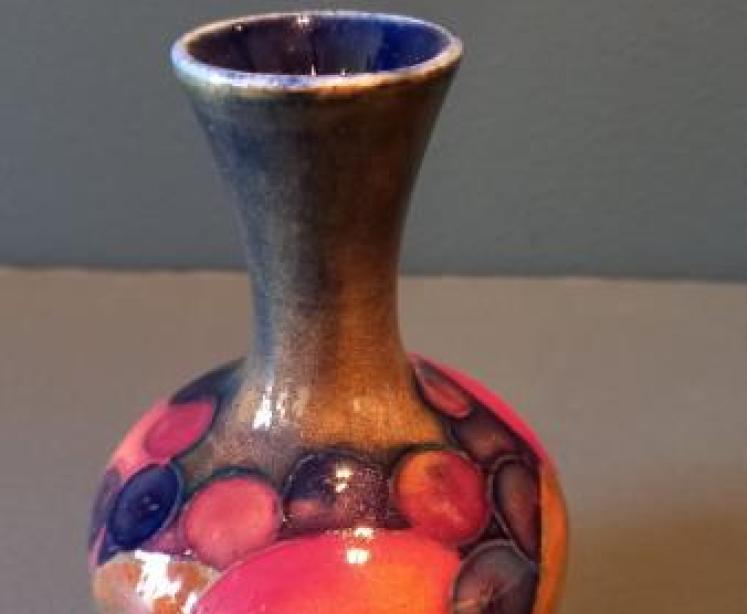 Antique Moorcroft Pomegranate Bud Vase - Image 7