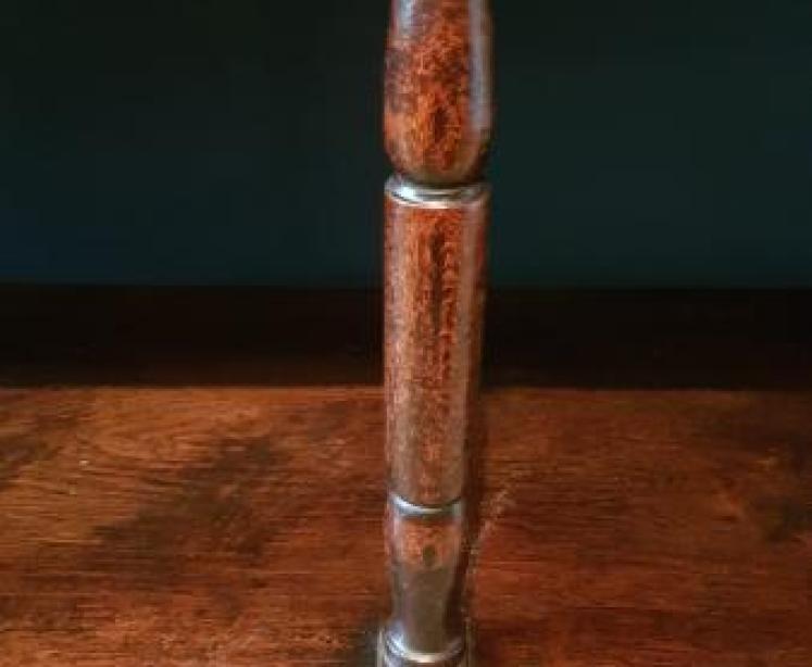 Stylish George III Oak Open Pot Board Dresser - Image 3