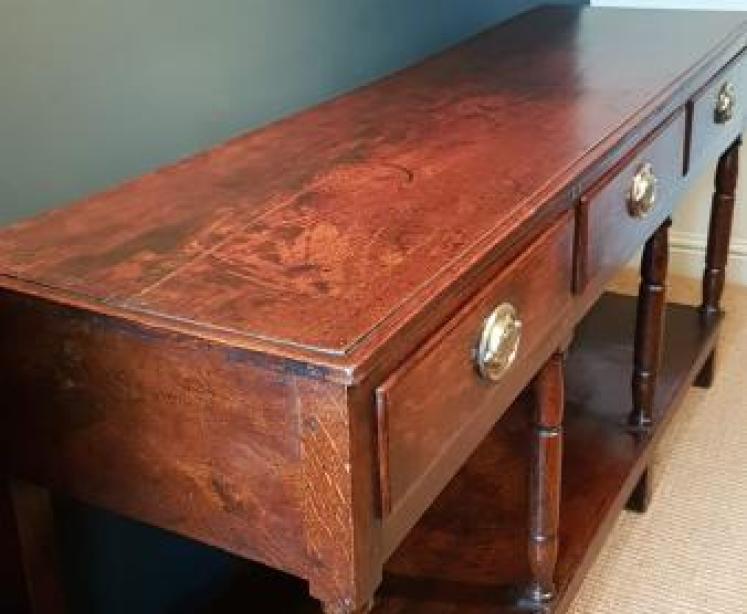 Stylish George III Oak Open Pot Board Dresser - Image 5