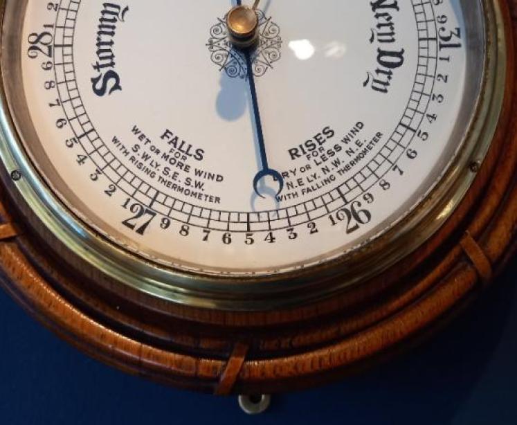 Antique Oak Ship's Rope Wheel Barometer - Image 5