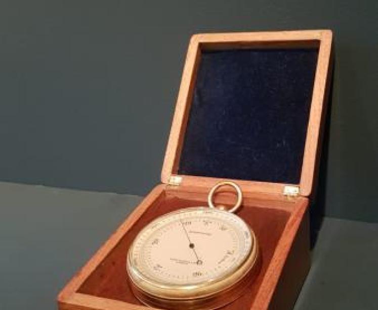 Large Victorian period Short & Mason Campaign Barometer in Case - Image 5