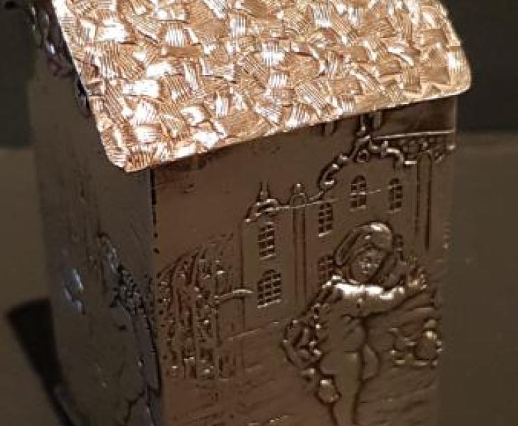 Unusual Victorian Silver Sentry Box - Image 4