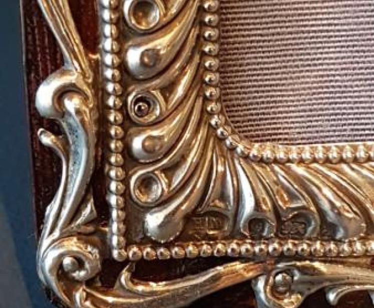 Large Victorian Silver Photo Frame - Image 7