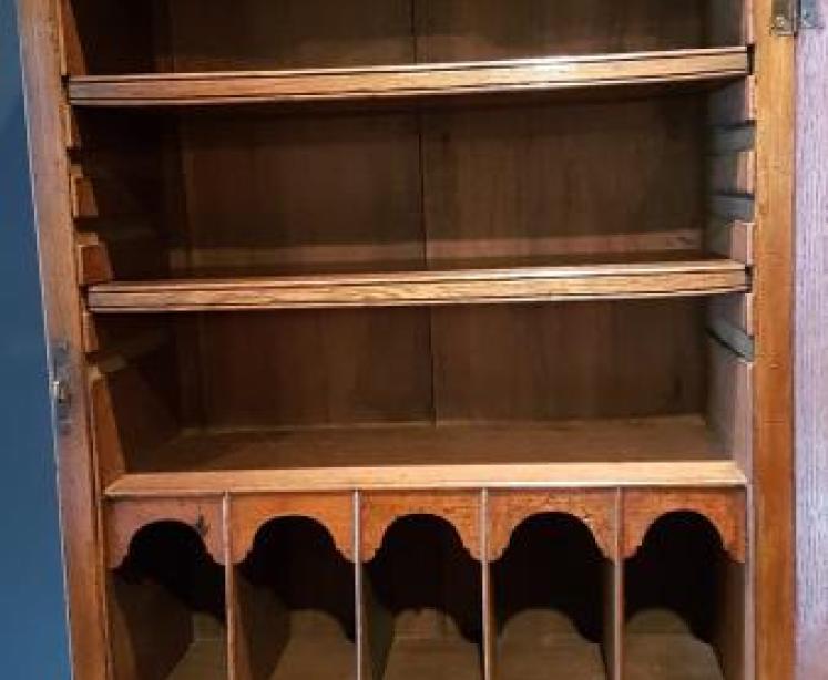 Small Proportioned George II Walnut Bureau Bookcase - Image 4