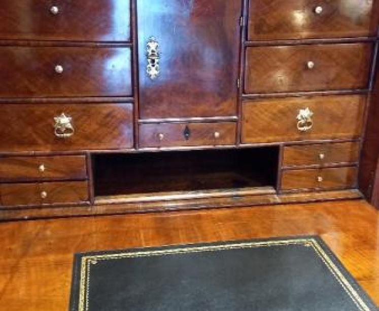 Superb William & Mary Period Walnut Escritoire - Image 3