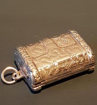 Outstanding Georgian Silver Vinaigrette