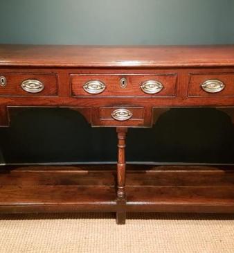 Superb George II Oak Open Pot Board Dresser