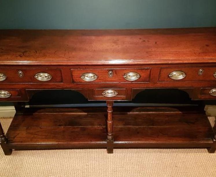 Superb George II Oak Open Pot Board Dresser - Image 2